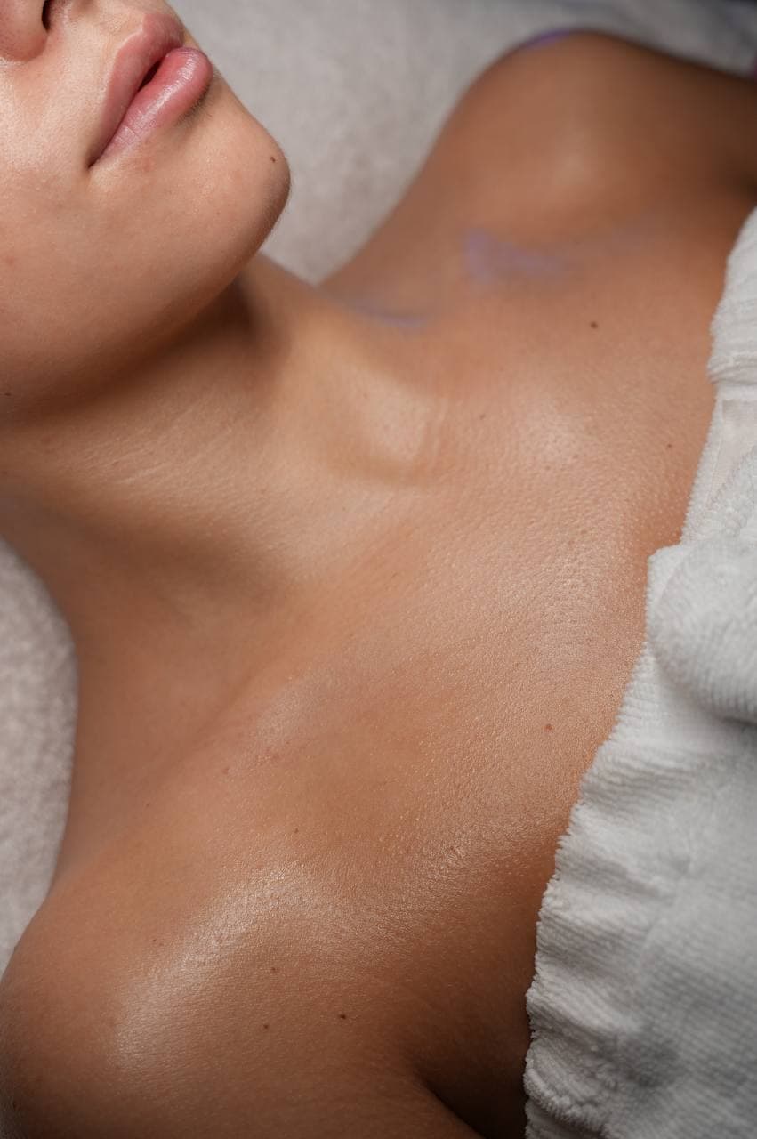 Facial Massage and Alginate Mask